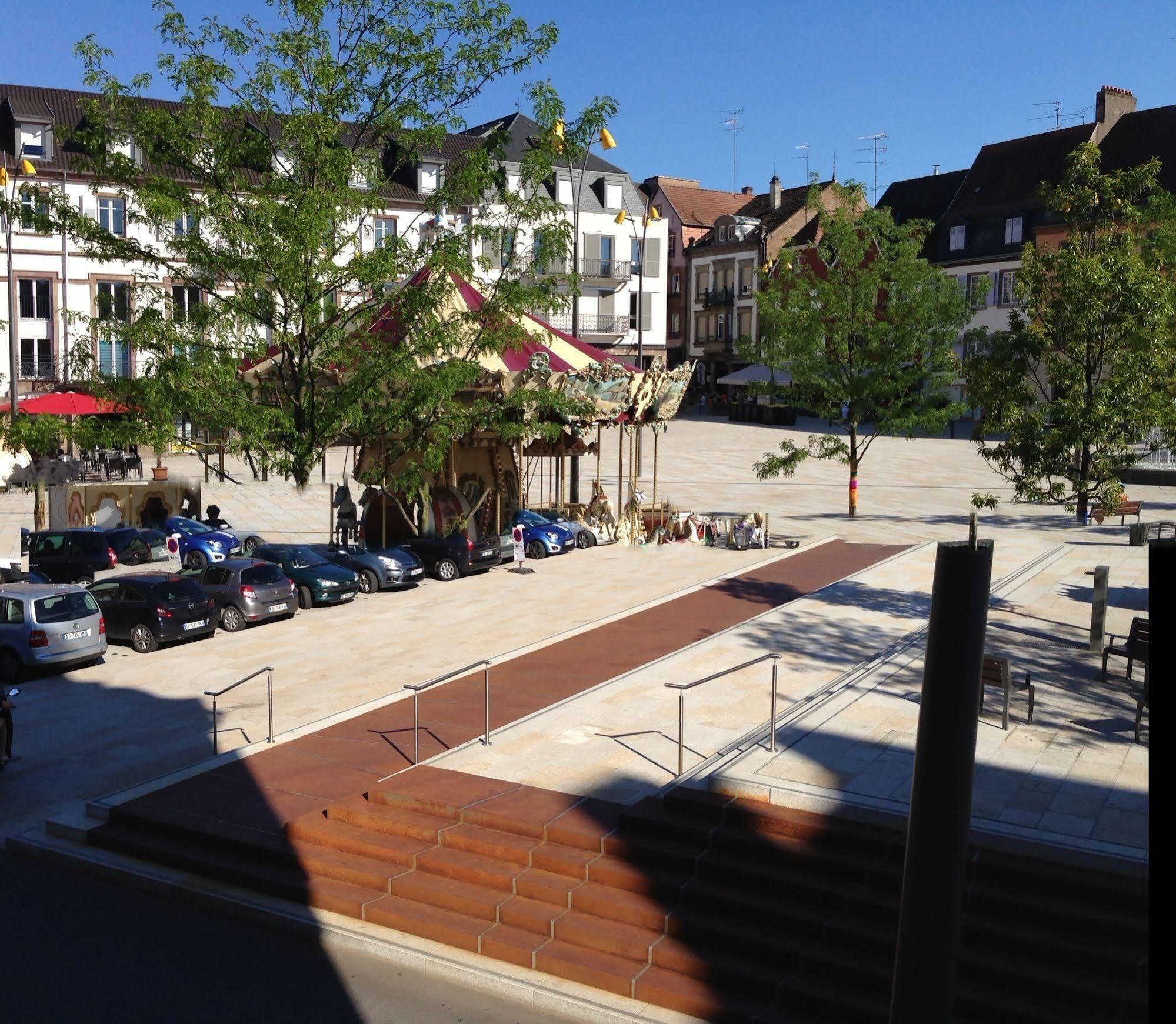 Les Balcons Du Rohan Saverne Exteriör bild